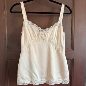 Y2K Vintage WHITE HOUSE BLACK MARKET | Cream Silk Lace Trim Camisole Extra Small